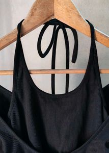 🕸 Lace-Up Goth-inspo Crop Top