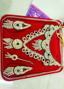 Elegant Rhinestone Jewelry Set