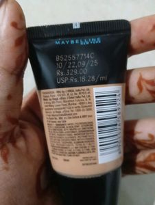 Maybelline Fit Me Foundation - 230 Natural Buff