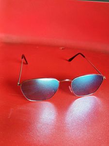 Sunglass