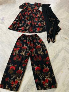 Georgette Black N Red Floral Kurta Set