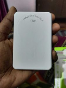 Wireless Power Bank With Fast Charging