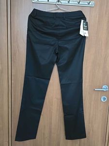 Arrow Women Brand New Black Pants/Tro