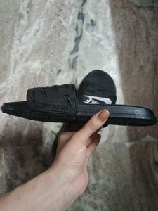 Premium Nike Slides (UNISEX)
