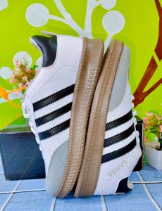 UK-07 Top Fashionable slid Stripscasual Shoes