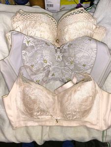 USED PADDED BRA COMBO 32B