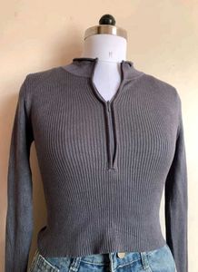 Gray Ribbed Zipper Top