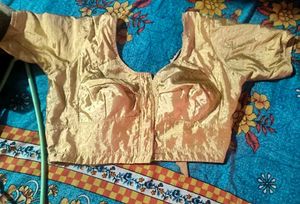 Latest Design Women Saree With Blouse