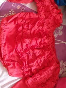 Ruffled TOP