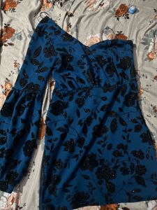 Chic One-Shoulder Party Dress