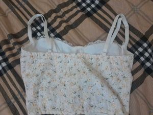 lace up cami top 🌼