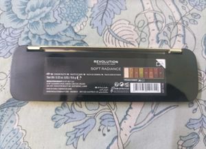 Makeup Revolution London Soft Radiance Eyeshadow