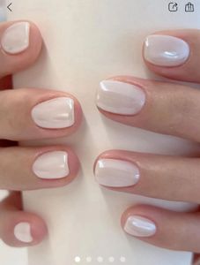 Elegant White Press On Nail kit