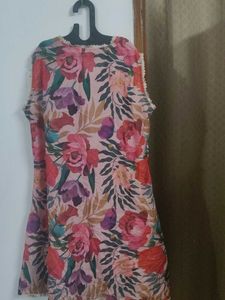 Beautiful Floral Kurta Set With Dupatta