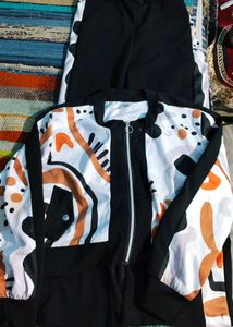 Girls stylish track suit