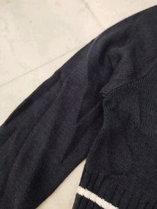 Y2k H&amp;M Pinteresty V Neck Fitted Sweater