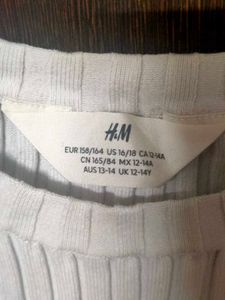 H&amp;M RIB-KNIT TOP