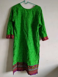 Green Embroidered Kurta