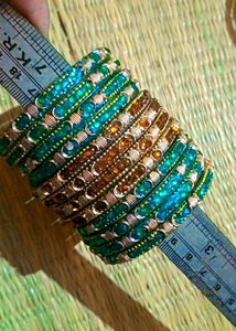 4PCS METAL BANGLES