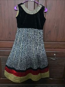 Anarkali With Shawl And Kurtha