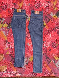 SKINNY FIT JEANS