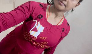 Maroon Cat Graphic Top