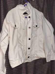 🤍 White Denim Jacket – Gently Used, Excellent Con