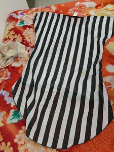 Unique Graphic Print Top