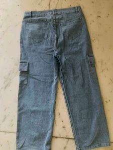 Wide Leg Cargo Jeans