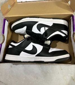 NIKE PANDA DUNKS UK 7 (41)
