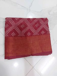 Maroon Bandhani Saree