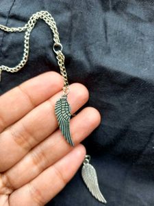 Quirky Neckpiece
