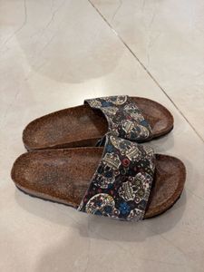 Stylish Skull Printed Slippers , UK 6/EU 39