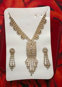 Silver Stone Jwellery Set