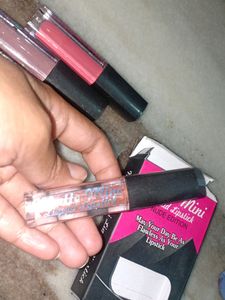 Set Of 4 Nude Lipstick + Freebie