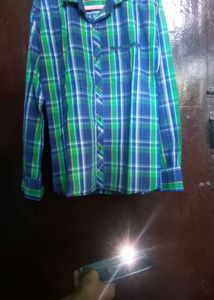Blue &amp; Green Plaid Button-Down Shirt