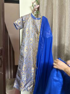 Elegant Blue &amp; Gold Pant Kameez