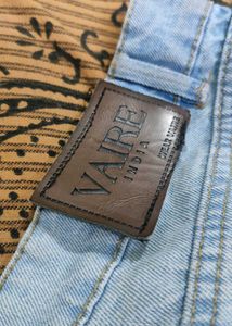 Knee Cut Mid Blue Denim