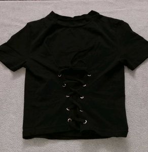URBANIC Women&#39;s Cross Tie-up Top