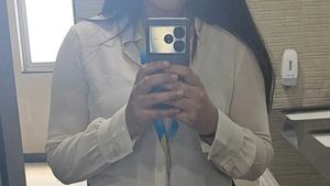 assorted tops 100/piece