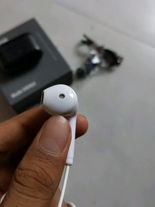Combo Offer Noise Buds Vs102,Apple Wired Earphone