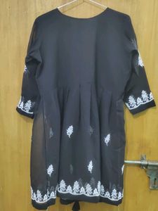 Elegant Black Embroidered Kurti