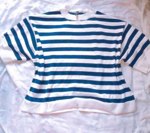🎀Trends Blue And White Top🎀
