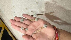 necklace