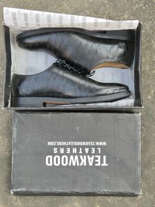 Teakwood Leathers Men’s Black Oxford Shoes