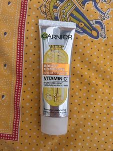 Garnier Vitamin C Serum Cleanser