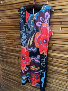 Stunning Sleeveless Body Hugging Dress