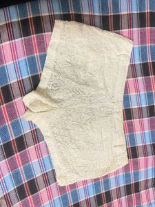 Kedx Crochet Scallop Shorts