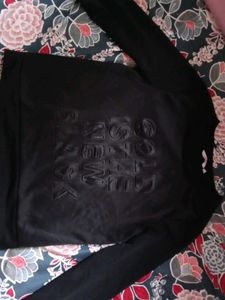 Black Sweatshirt