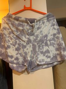 Cute Shorts Set 32 Waist
